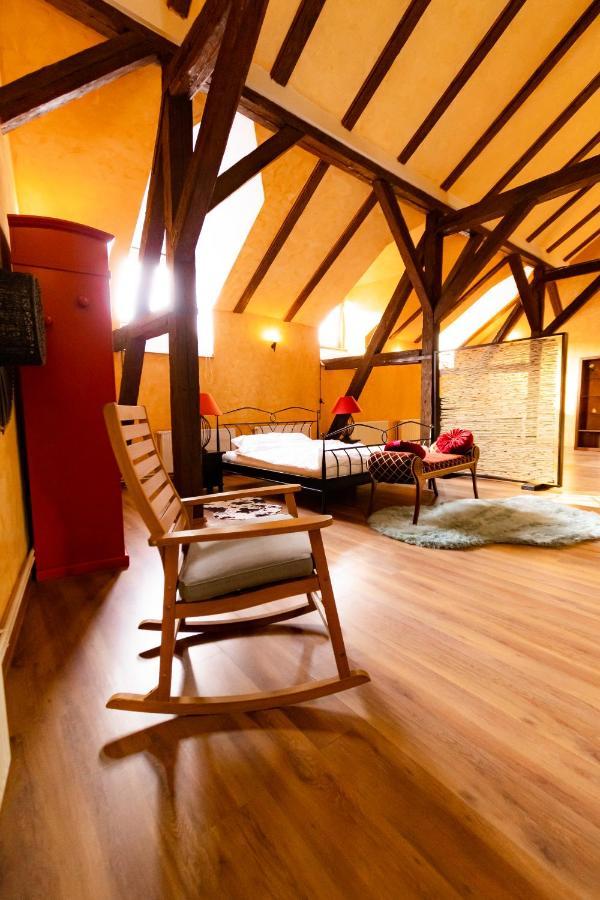 The Attic - Large Open-Space In The Old Town Of Brasov, Minutes Away From The Black Church Eksteriør bilde