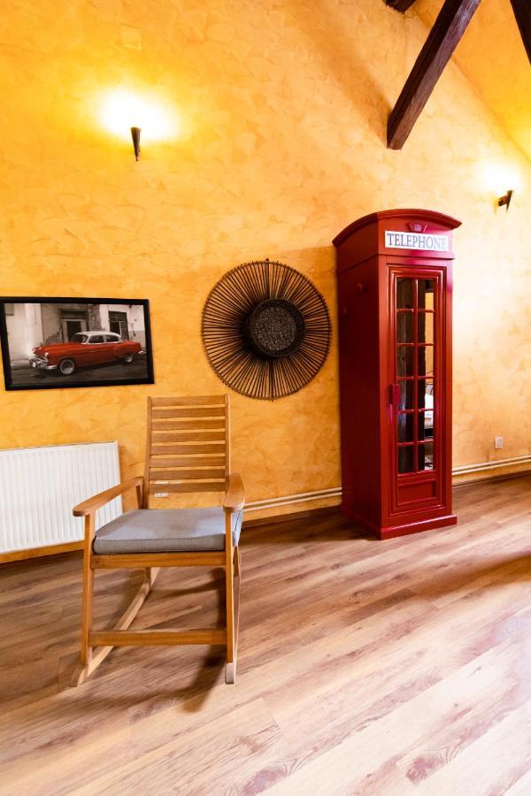The Attic - Large Open-Space In The Old Town Of Brasov, Minutes Away From The Black Church Eksteriør bilde